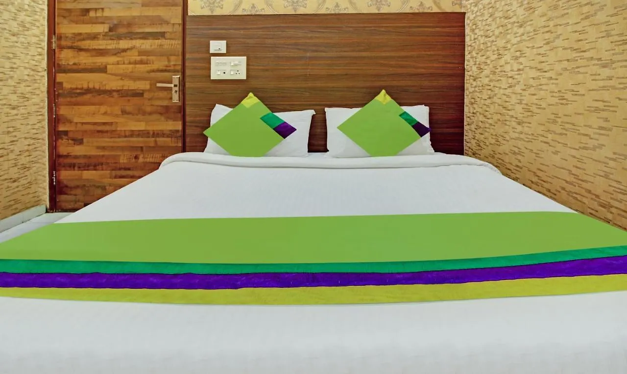 Treebo Trend Pearl Grand Zirakpur Hotel