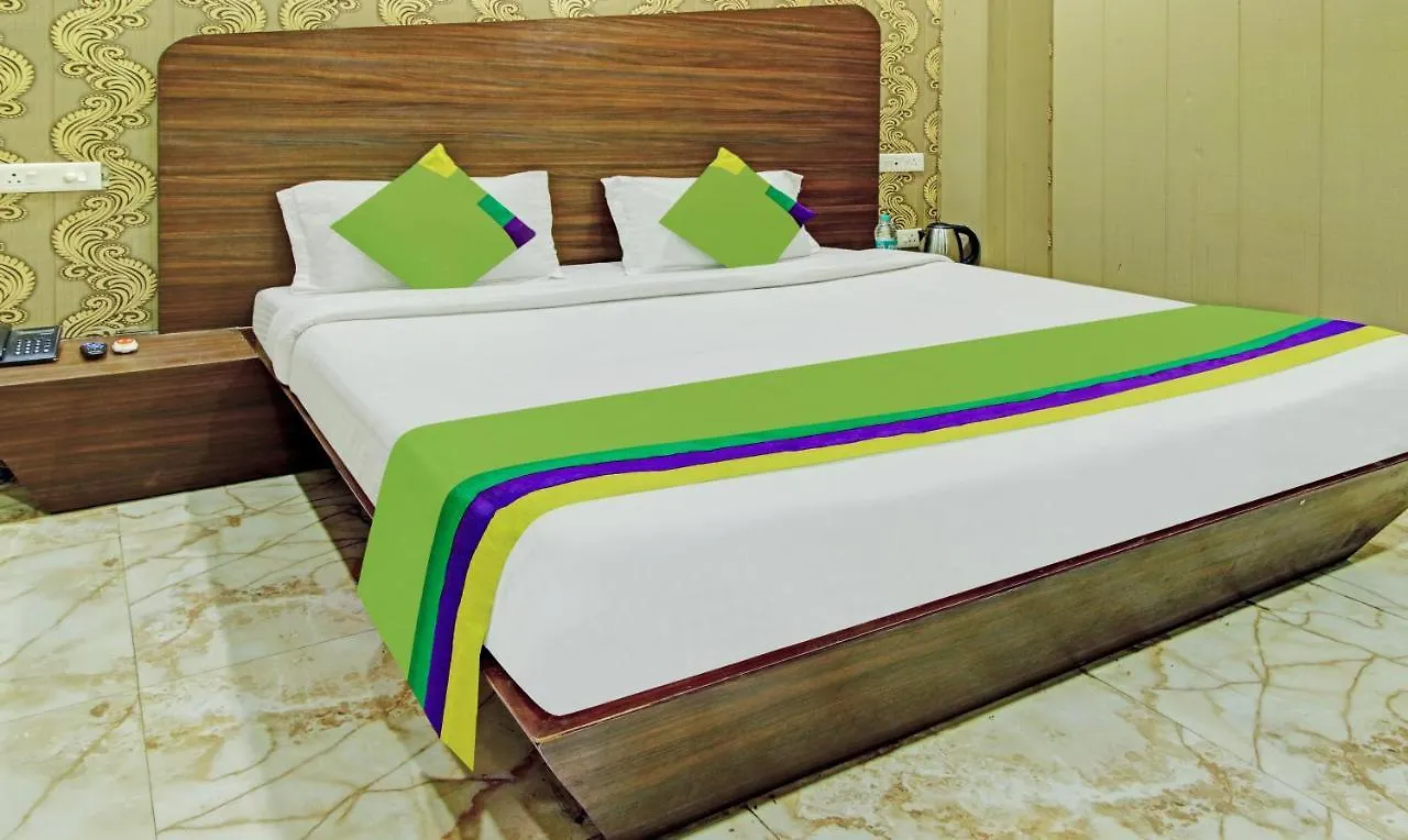 ***  Treebo Trend Pearl Grand Zirakpur Hotel India
