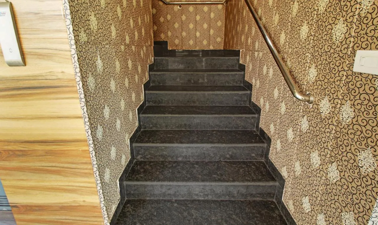 Treebo Trend Pearl Grand Zirakpur Hotel