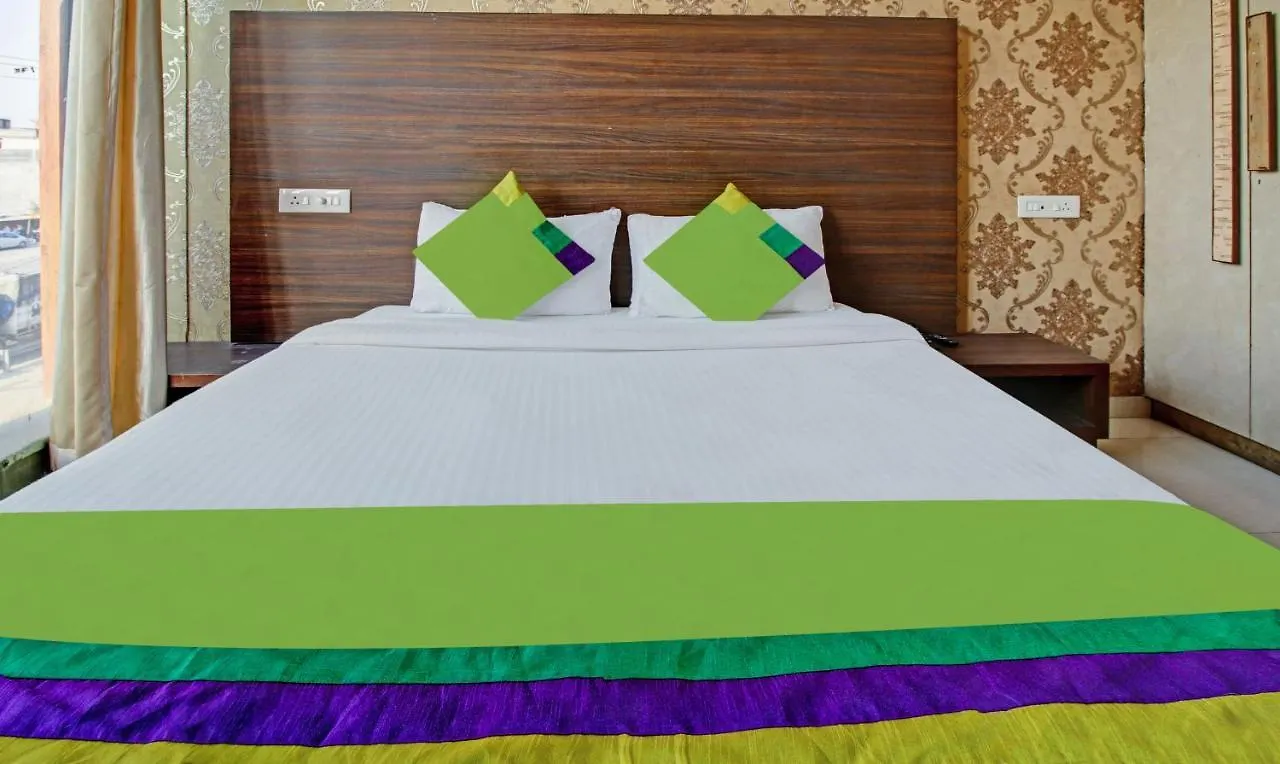 Treebo Trend Pearl Grand Zirakpur Hotel