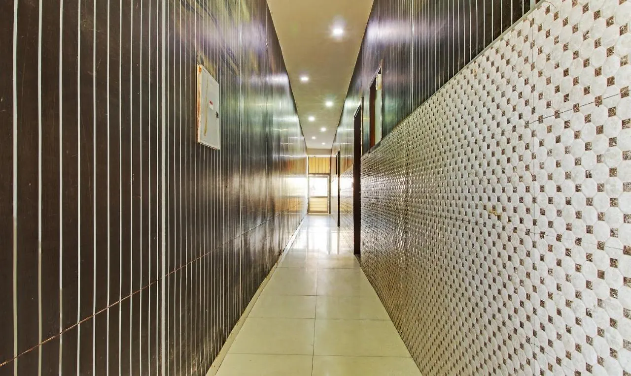 Treebo Trend Pearl Grand Zirakpur Hotel